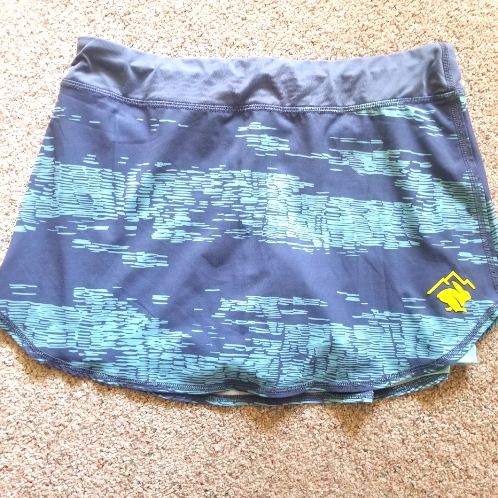 Rabbit Empower Running Skort  Orion Blue Aqua Shorts Key Pocket Curved Hem
